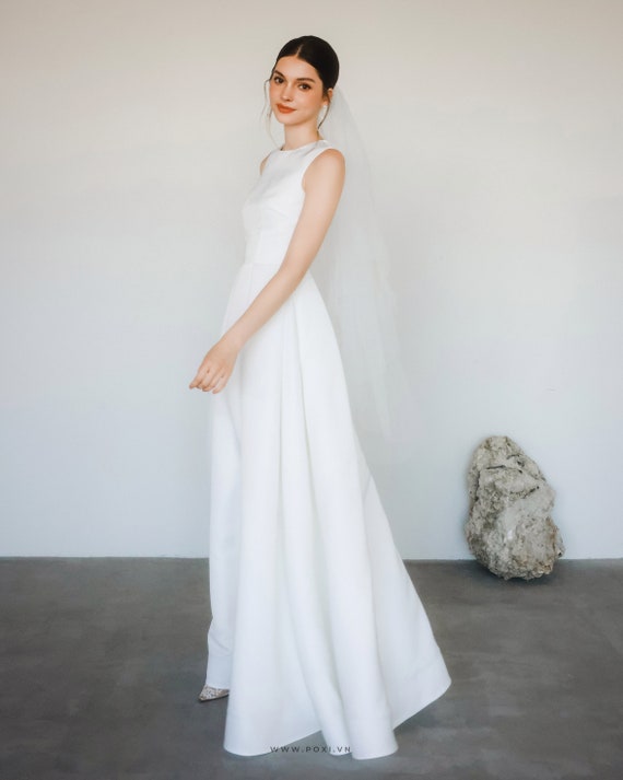 Elegant White Wedding Dress: Minimalist A-Line, Pleated Skirt - D1864