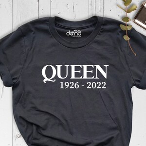 RIP Queen Elizabeth Shirt, RIP Majesty The Queen Shirt, 1926-2022 Shirt, Commemorative Shirt, Queen Memorial Shirt, Queen Elizabeth Tribute