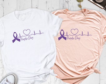 Camiseta del equipo de apoyo para el Alzheimer, camiseta con lazo morado, camiseta de concienciación sobre el Alzheimer, camisetas de noviembre, mes de concienciación sobre el Alzheimer, camiseta "Llevo morado"