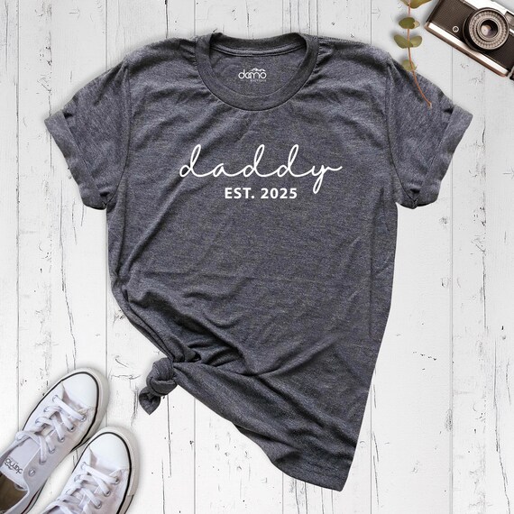 Custom Daddy Shirt Fathers Day Shirt, New Dad Shirt, Baby Announcement Tee, Personalized Dad Hospital Shirt Pregnancy Reveal Shirt