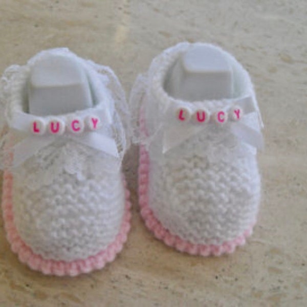 Instant download knitting pattern baby girl shoes/booties - quick and easy makes three sizes  0 to 3, 3 to 6, 6 to 9 mths