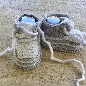 Knitting Pattern - Baby Booties Unisex - Makes 3 Sizes