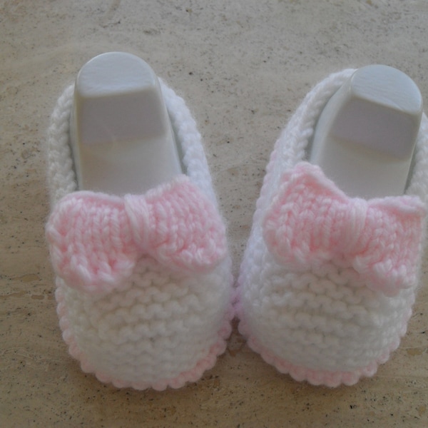 Instant download knitting  pattern baby girl slip on bow shoes quick and easy makes three sizes