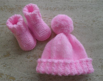 Instant download knitting pattern baby girl hat & booties - quick easy makes three sizes