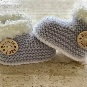 Instant download knitting pattern baby boy booties - quick and easy - makes three sizes