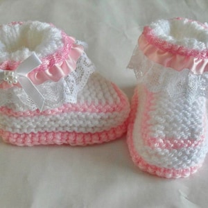 Instant download knitting pattern baby booties,  baby girl booties quick easy makes three sizes 0-3. 3-6, 6-9 months