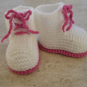 Instant download knitting pattern baby booties, unisex baby boots pattern makes three sizes quick and easy