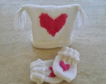 Instant download knitting pattern baby heart tassel hat and mittens set - four sizes