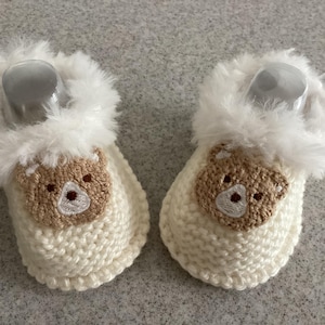Knitting Pattern Baby Teddy Slippers - Quick And Easy - Makes Three Sizes