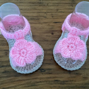 Newborn baby girl deals sandals size 0