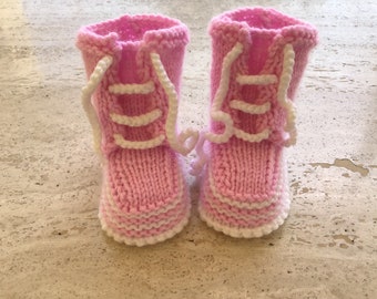 Instant download knitting pattern baby booties, baby girl booties - quick and easy - makes three sizes