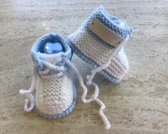 Instant download knitting pattern baby booties - quick and easy - makes three sizes