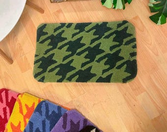 Handmade Tufted Houndstooth Rug / Soft Checkered Accent Mat – Multiple Colors