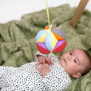 Montessori ball, Takane ball, Sensory ball, Amish ball, Gripping ball, Hanging mobile, Baby shower gift, Newborn baby gift, Infant gift image 8