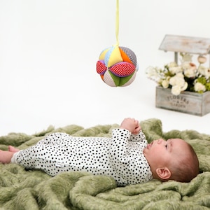 Montessori ball, Takane ball, Sensory ball, Amish ball, Gripping ball, Hanging mobile, Baby shower gift, Newborn baby gift, Infant gift image 7