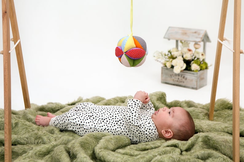 Montessori ball, Takane ball, Sensory ball, Amish ball, Gripping ball, Hanging mobile, Baby shower gift, Newborn baby gift, Infant gift image 7