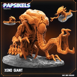 Puede incluir: Un modelo impreso en 3D de un Xenomorfo, una criatura alienígena ficticia de la franquicia Alien. El modelo está pintado en color naranja claro y está en una posición agachada con las garras extendidas. El modelo está sentado sobre una base gris con el texto "XENO GIANT" impreso en él. El texto "PAPSIKELS" está impreso en un esquema de color azul neón y rosa en la esquina superior izquierda de la imagen. El texto "MAY 2024 RELEASE" está impreso en blanco en la esquina inferior derecha de la imagen.