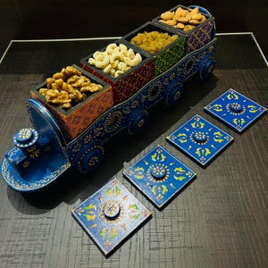 Handgemaakte meerkleurige kar houten droge fruitkist, voor huwelijksgeschenken, voor eettafel, relatiegeschenk, jubileumgeschenk door Indian Global Art