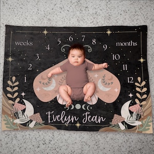 Couverture anti-mites pour bébé, couverture personnalisée pour la première année, couverture de suivi de la croissance des papillons de nuit Boho Luna, bébé des bois