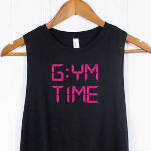 Czas na siłownię - Zabawne koszulki do ćwiczeń Koszulki bez rękawów do siłowni Damskie koszulki bez rękawów Śliczne koszulki do siłowni Koszulki fitnessowe stroje do ćwiczeń koszulki do podnoszenia ciężarów topy crossfit