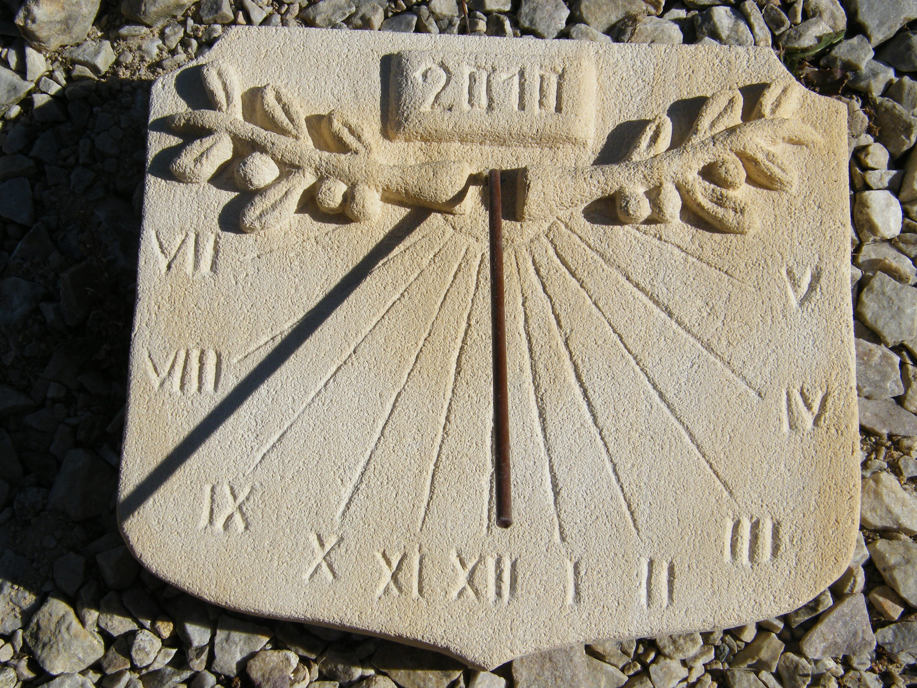 Cadran Solaire en Pierre