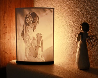 Custom 3D Printed Light Up Lithophane Lamp with Stand (Photo Night Light)