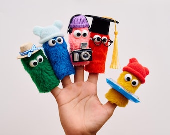 Thumbpet Finger Puppet set of 5 | Monster Finger Puppet | Muppet Puppet | Random accessories