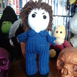 loom knit Micheal Myers pattern