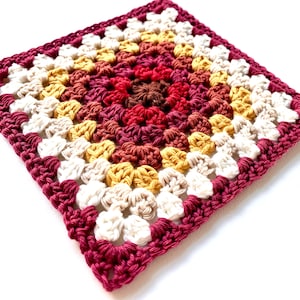 Schema quadrato della nonna autunnale all&#39;uncinetto / Modelli all&#39;uncinetto / Impara a lavorare all&#39;uncinetto Quadrati della nonna autunnale per coperte all&#39;uncinetto