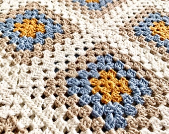 Granny Square Crochet Blanket Pattern | Granny Squares | Crochet Pattern | Crochet | Blue & White Crochet Blanket Pattern