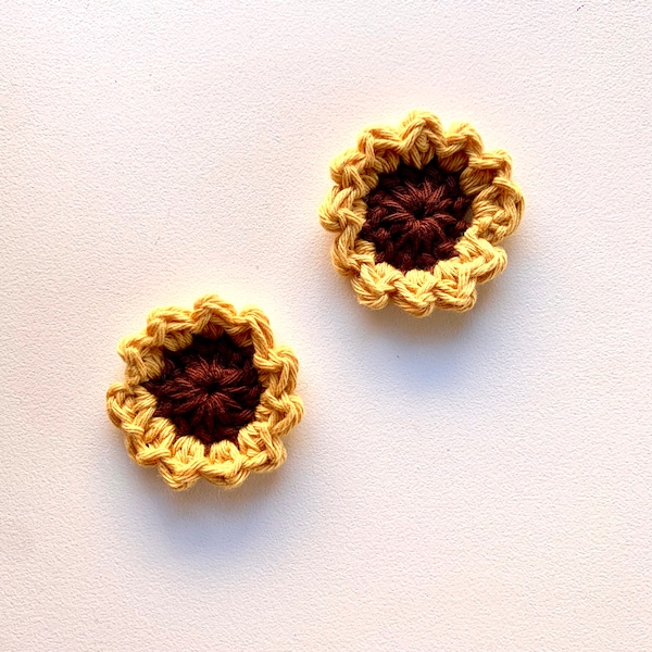 Tiny Crochet Sunflower Pattern | Crochet Pattern | Learn To Crochet Mini Yellow Sunflower Pattern For A Crochet Beginner