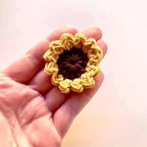 Crochet Mini Sunflower Pattern | Crochet Pattern | Learn To Crochet Mini Sunflower Pattern For A Crochet Beginner