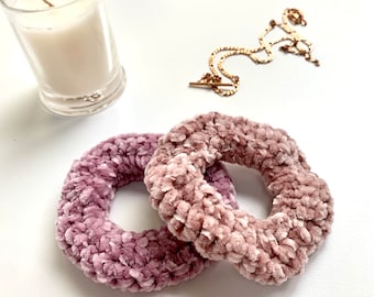 Soft Velvet Crochet Scrunchie Pattern | Easy Crochet Pattern | Crochet Pattern For Beginner