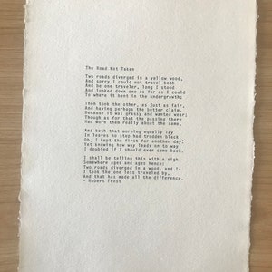 La strada non presa Robert Frost stampa di poesia per macchina da scrivere, carta fatta a mano, carta di cotone, stampa di poesia