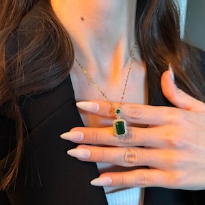 Luxury Green Zircon Necklace Jewelry, Gemstone Pendant, Bridal, Wedding, and Engagement for Women's Jewelry, Handcrafted Jewelry
