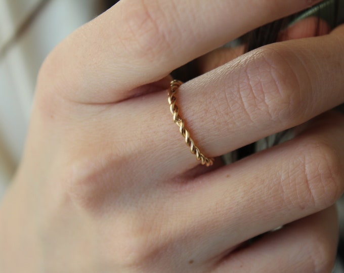 Gold Minimalist Ring, Wedding and Engagement Ring, Casual Rings, Waterproof Women's Jewelry, Handcrafted Jewelry, Stainless Steel