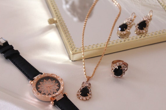 Luxury 5pcs Jewelry Set, Leather Watch, Earrings, Ring  display picture 1