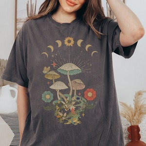 Dark academia clothing,comfort colors t-shirt Mushroom Shirt ,Cottagecore Shirt ,Light Academia, Fairy Core ,Mushroom Tshirt ,Goblin dark