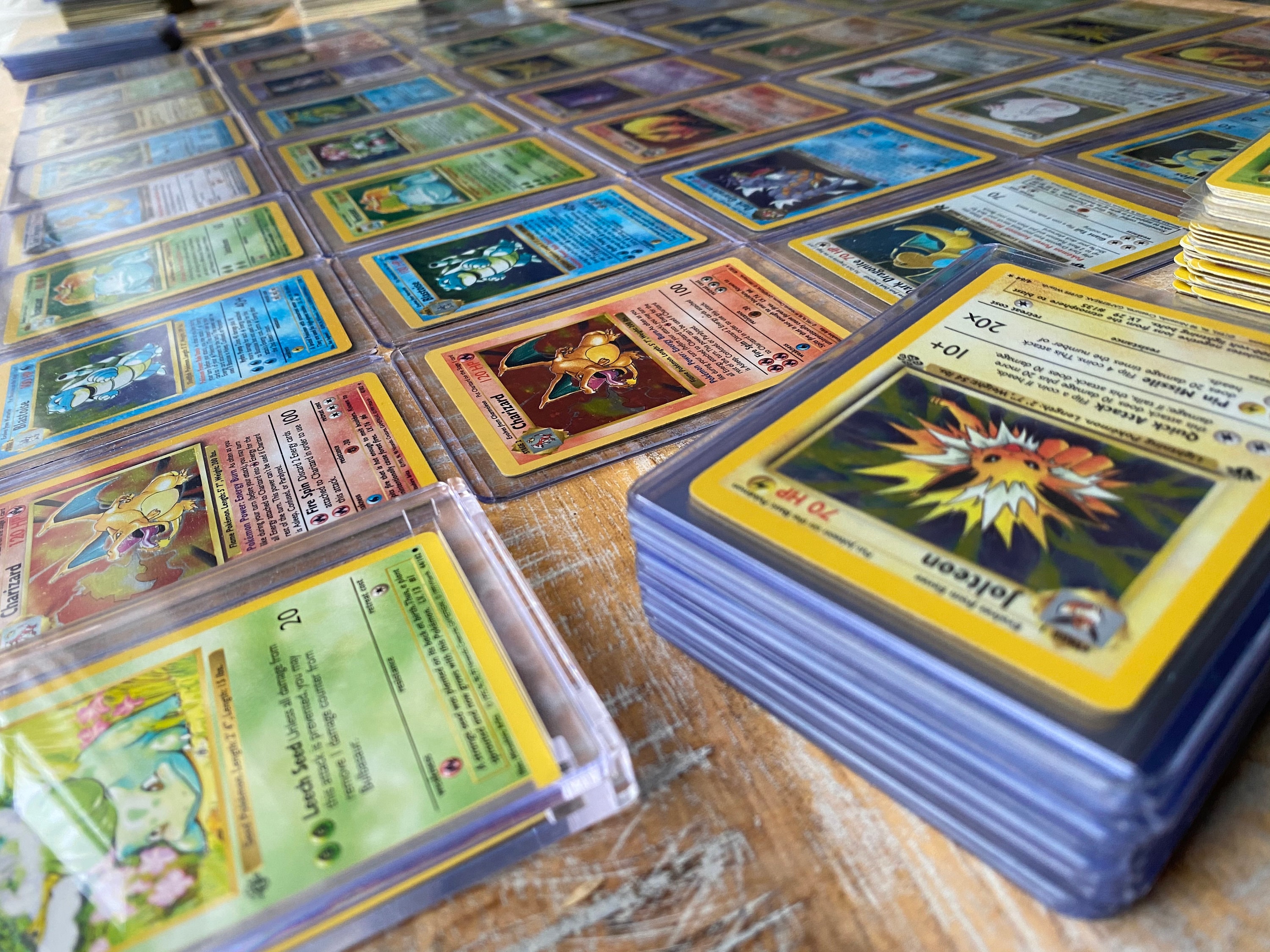 Pokmon Cards Vintage Pokmon WOTC Mystery 10-Card Pack - 1 Holo Rare Card  Guaranteed, 1990s Era Pokemon Cards