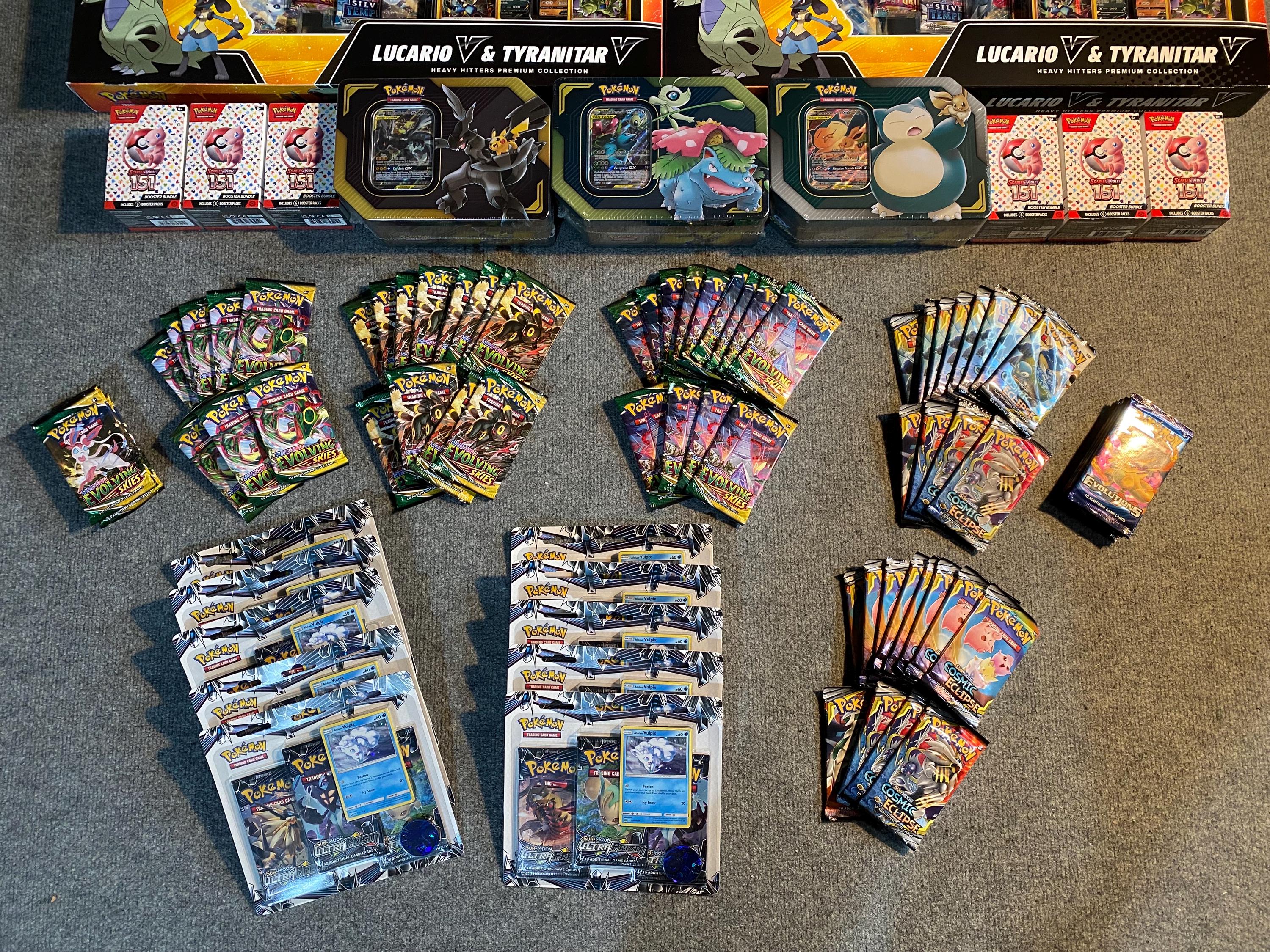 Pokémon TCG: Back to School Eraser Blister - Gengar (1 Eraser & 2 Booster Packs Pokémon TCG: Back to School Eraser Blister - Gengar (1 Eraser & 2 Booster Packs
