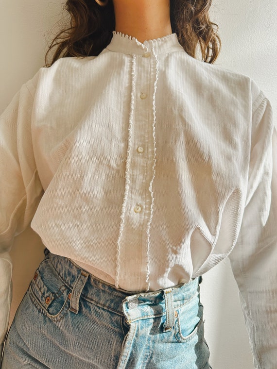 Antique Edwardian High Neck white shirt / texture… - image 1