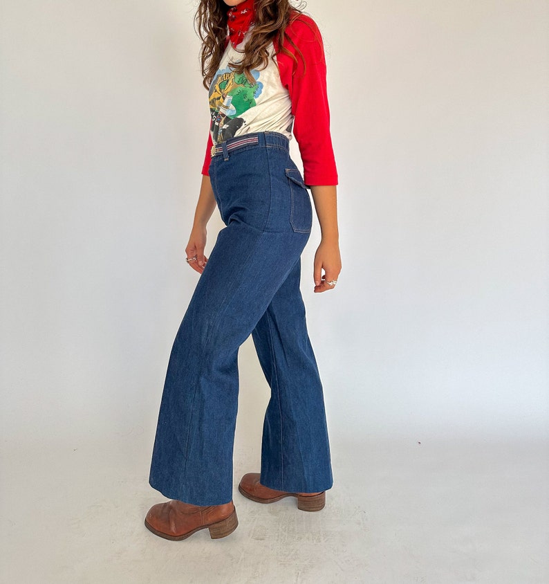 1970s vintage dark wash high rise bootcut jeans / Size S AU 8-10 / '70s image 4