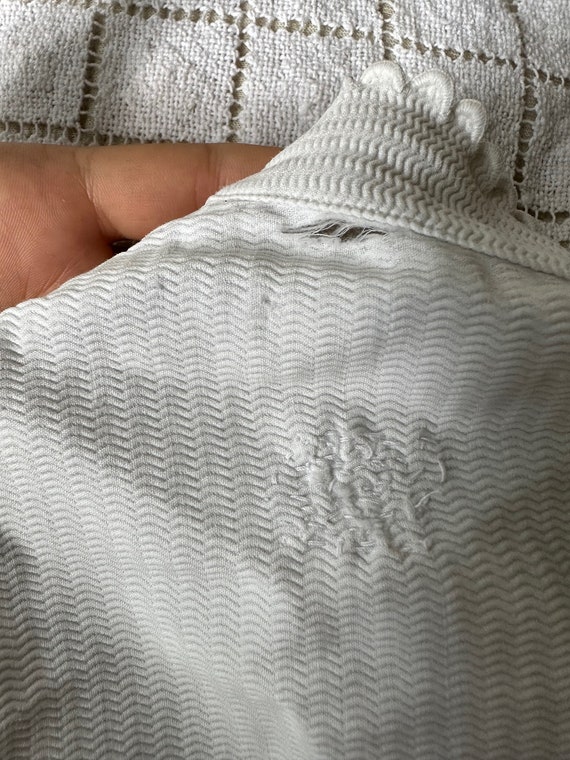 Antique Edwardian High Neck white shirt / texture… - image 10