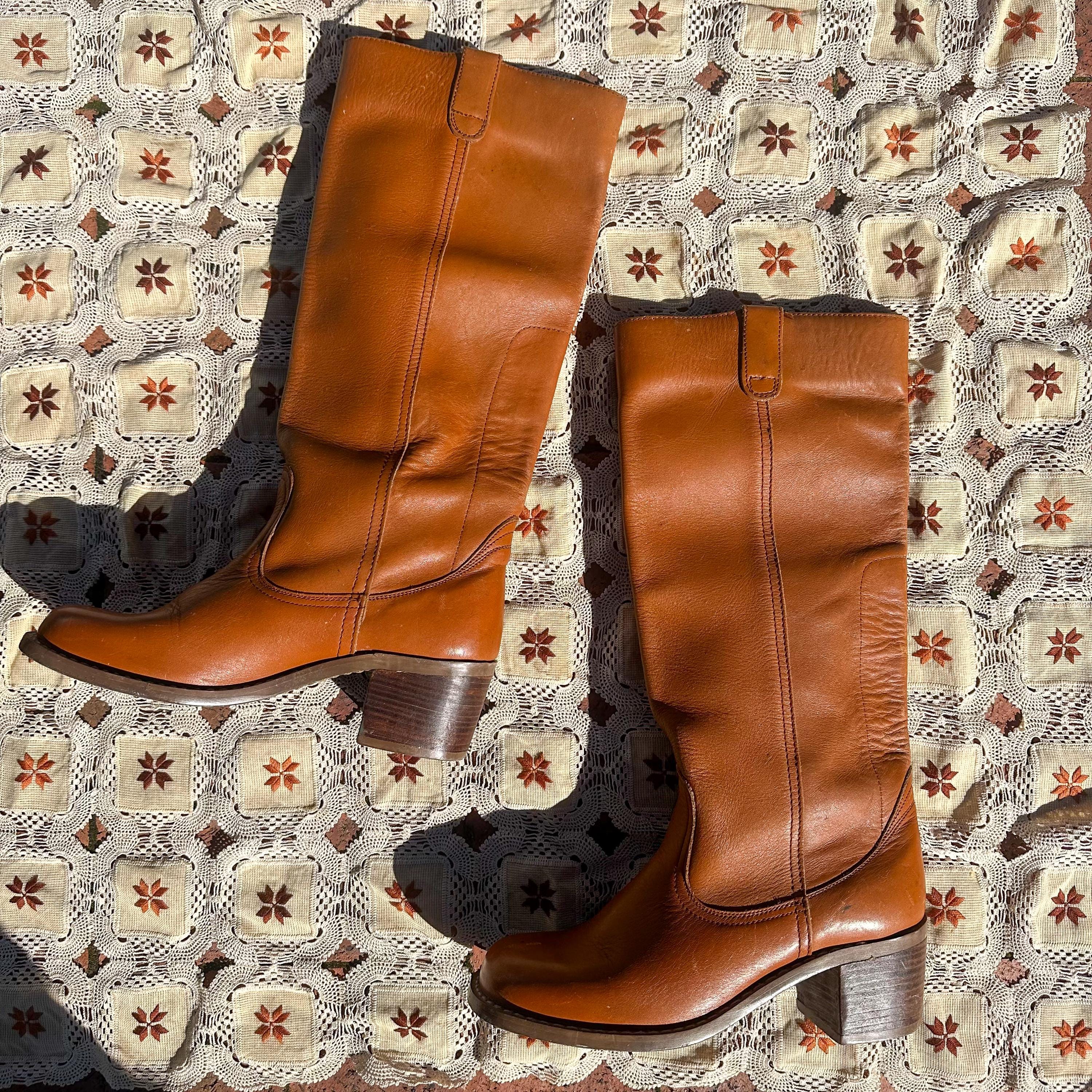 Vintage 70s Levi’s Leather Campus Boots Square Toe Stacked Block Heel Tall Brown Vintage 70s Frye Campus Boots Tall Chestnut Brown Leather  main image 3
