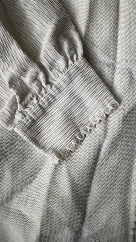 Antique Edwardian High Neck white shirt / texture… - image 7