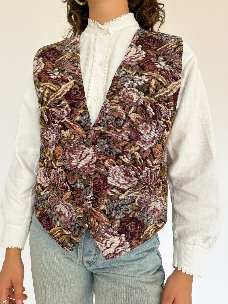 Vintage 1980s floral tapestry waistcoat / earthy / brown vest / cottage / academia image 6