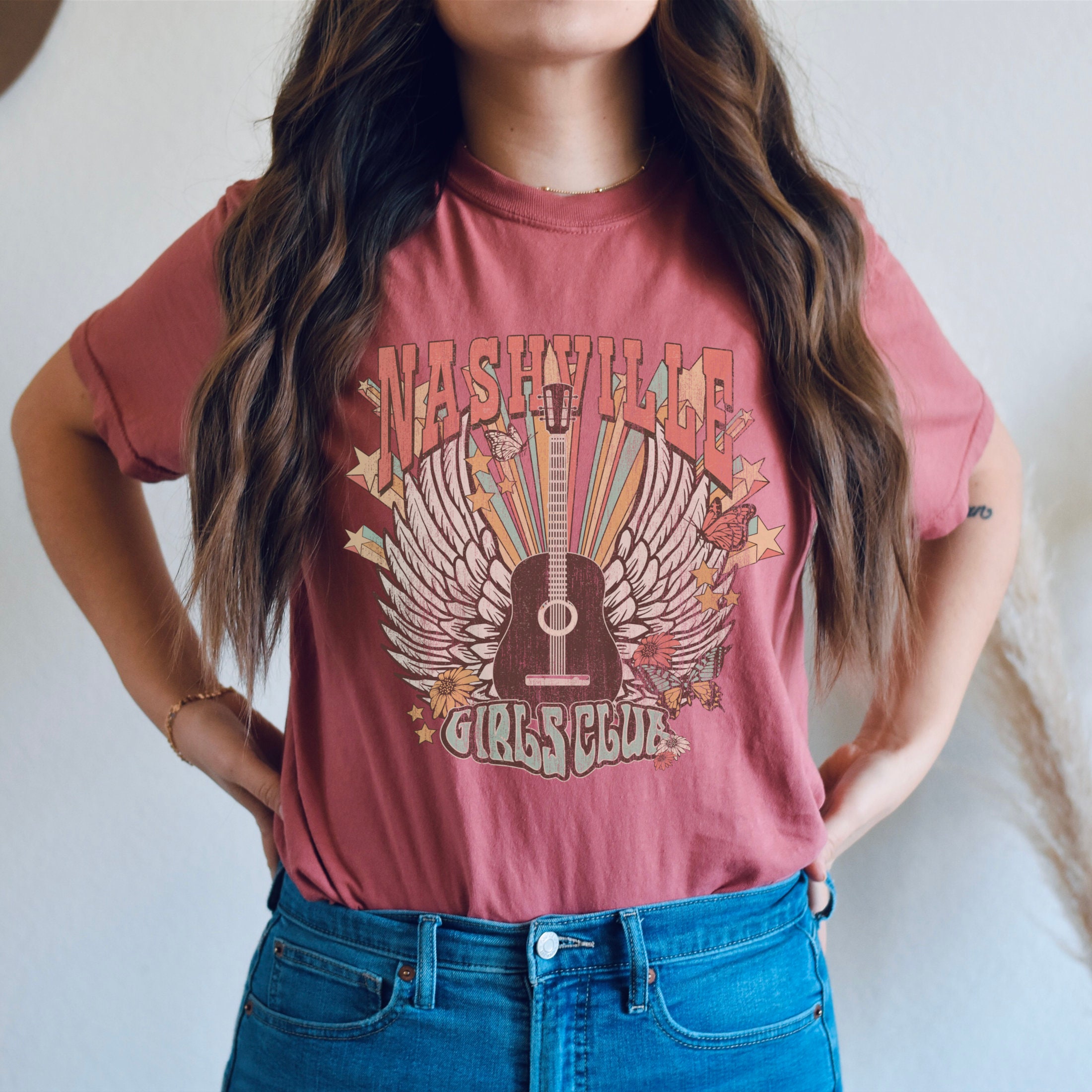 Discover Nashville Girls Club Vintage Retro Graphic Tshirt