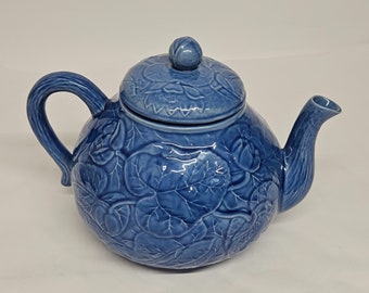 Vtg Bordallo Pinheiro Majolica Blue Water Lilies Teapot BP14 Made in Portugal