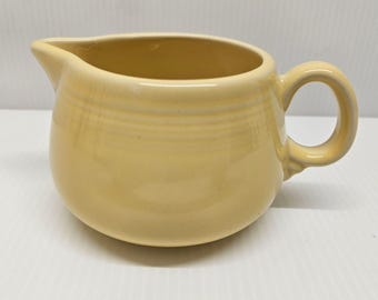 Homer Laughlin Fiesta Fiestaware Jarra de crema amarilla plana color amarillo pálido