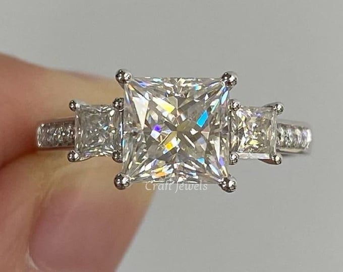2 CT Princess Cut Colorless Moissanite Ring, Three Stone Engagement Ring, Anniversary Promise Gift White/Yellow/Rose Gold Ring for Women